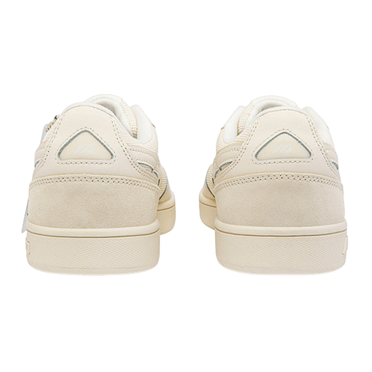Mizuno Court Lite Essential Angle 2