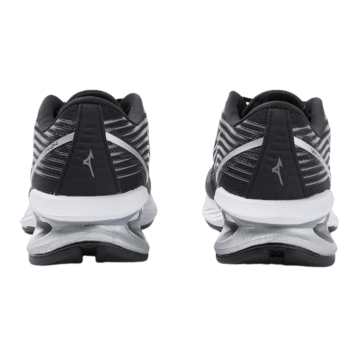 Mizuno Wave Creation 24 Black Angle 2