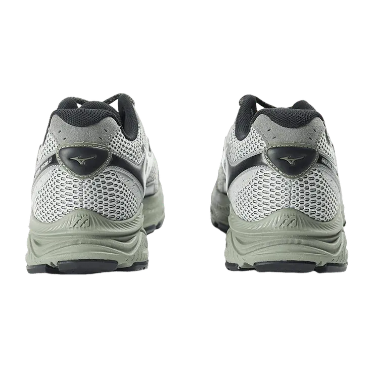 Mizuno Racer S Grey Green Angle 2