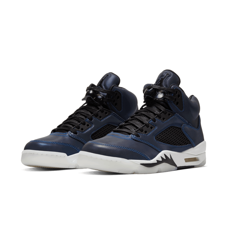 Jordan 5 Retro Oil Grey (W) Angle 2