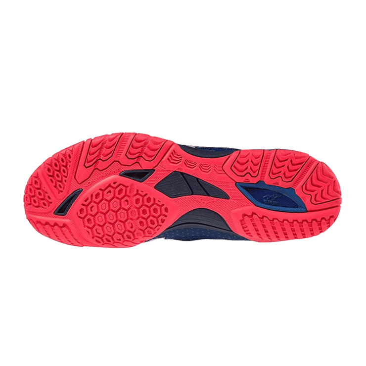Mizuno Wave Medal 6 Angle 1