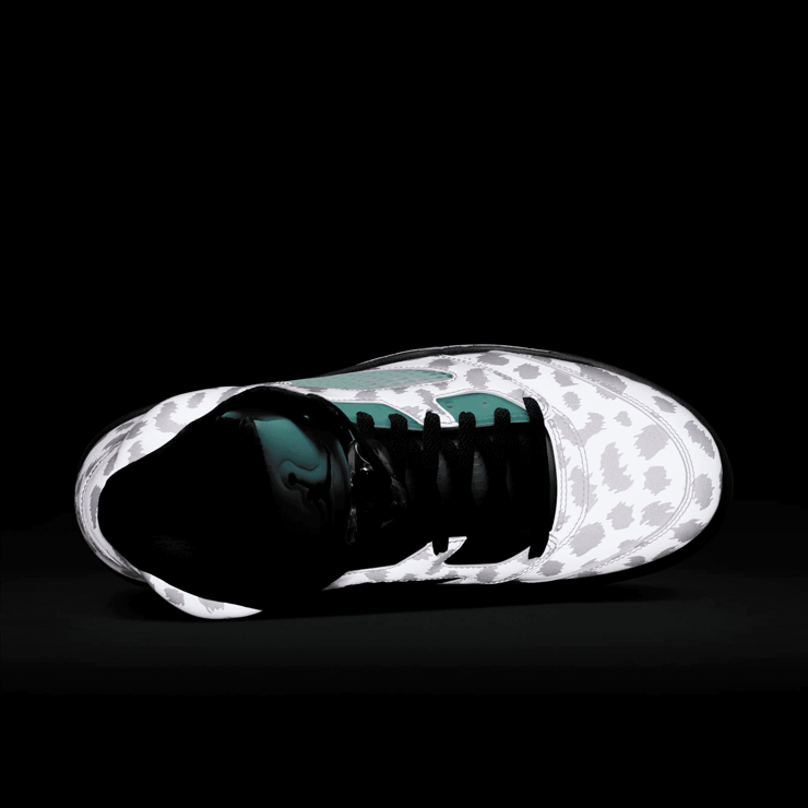 Jordan 5 Retro Island Green Angle 4