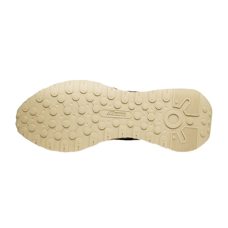 Mizuno LG 70s Elite Sand Tan Black Angle 2