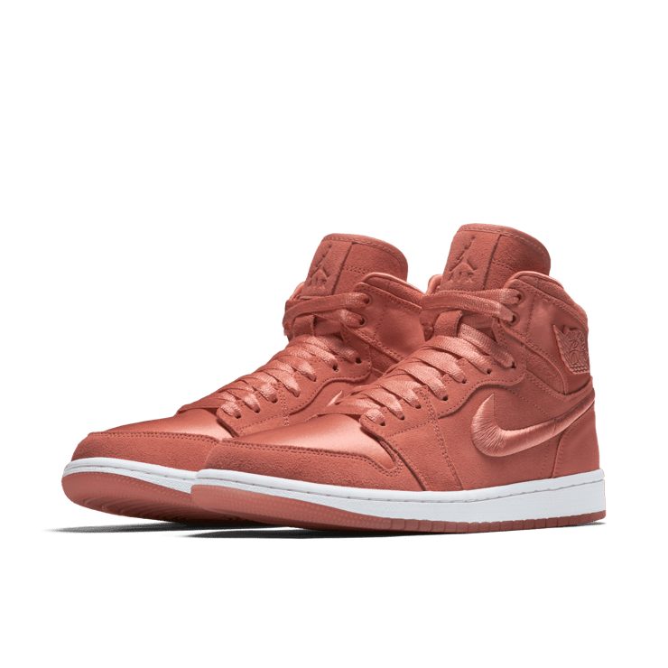 Jordan 1 Retro High Season of Her Sun Blush (W) Angle 2