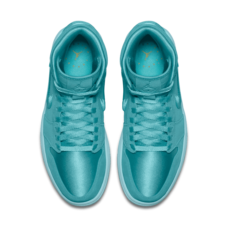 Jordan 1 Retro High Season of Her Light Aqua (W) Angle 1