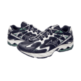 Mizuno Wave Solar V2 Black Lifestyle Low Angle 1
