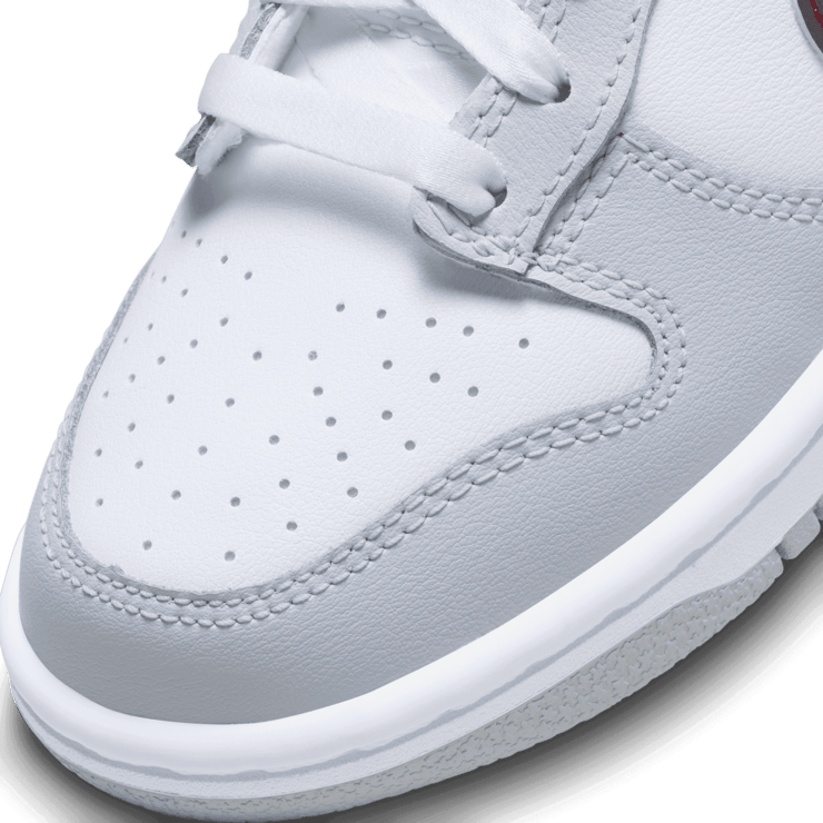 Nike Dunk Low SE Jackpot (GS) Angle 4