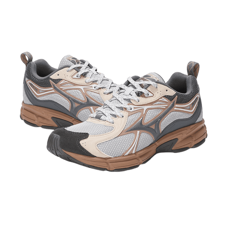 Mizuno Speed 10 S Beige Angle 1