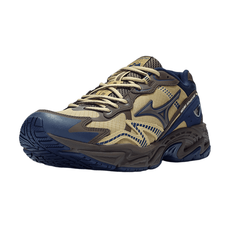 Mizuno WLTR30 x NATURAL HOTEL x Adventure Low Caramel Brown Angle 1