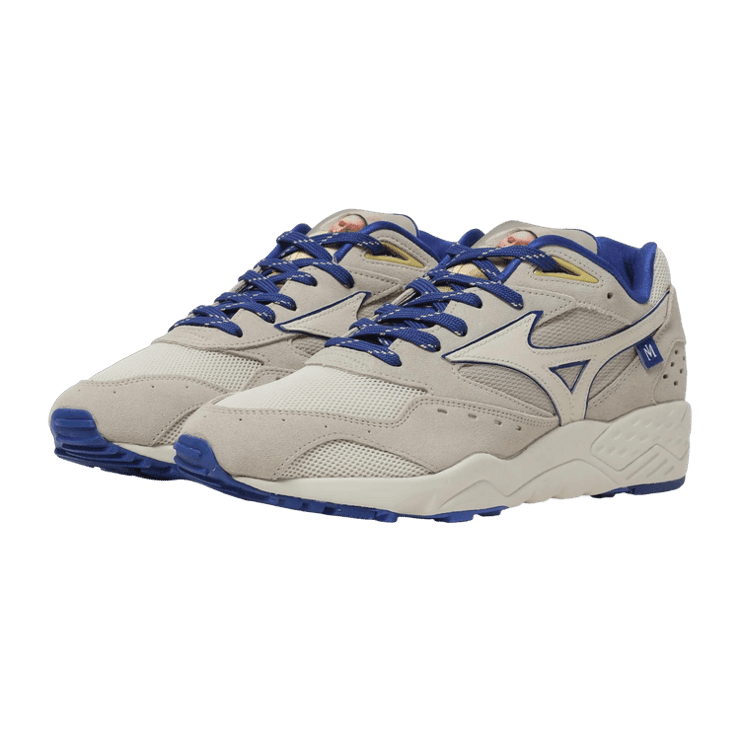 Mizuno Contender x Rijks Museum Tan Angle 1