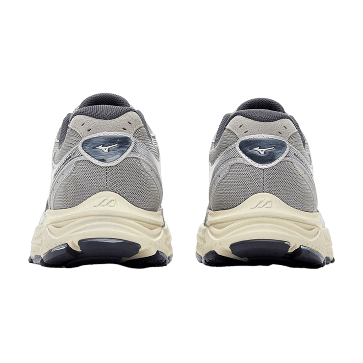 Mizuno Racer S Silver Grey Angle 1