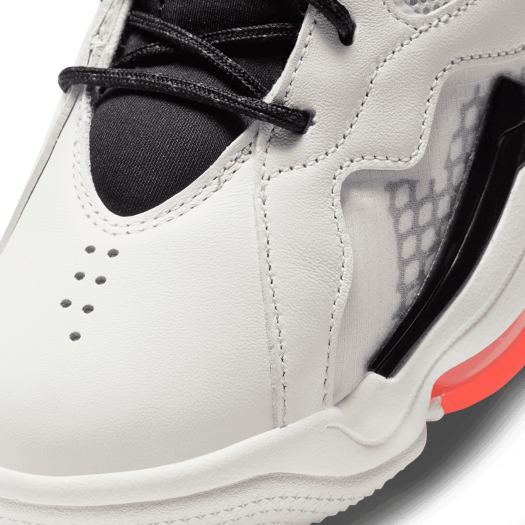 Jordan Zoom 92 Sail Flash Crimson Electric Green Angle 4