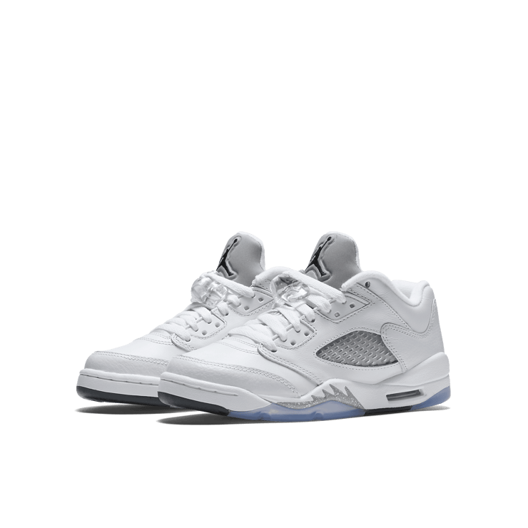 Jordan 5 Retro Low Wolf Grey (GS) Angle 2
