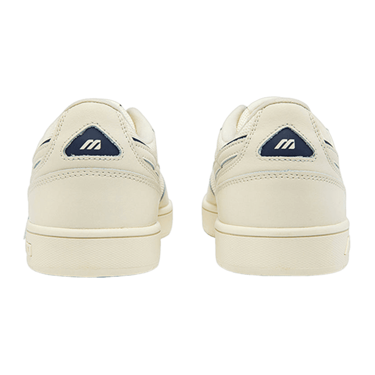 Mizuno Court Lite Essential Angle 2