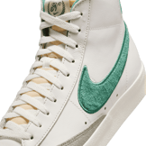 Nike Blazer Mid '77 Premium 'Resort & Sport' Angle 4