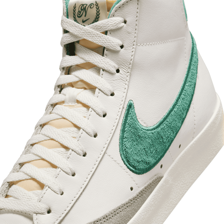 Nike Blazer Mid '77 Premium 'Resort & Sport' Angle 4