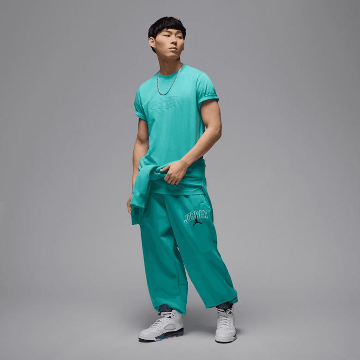 Air Jordan 5 Retro OG Grape Angle 6