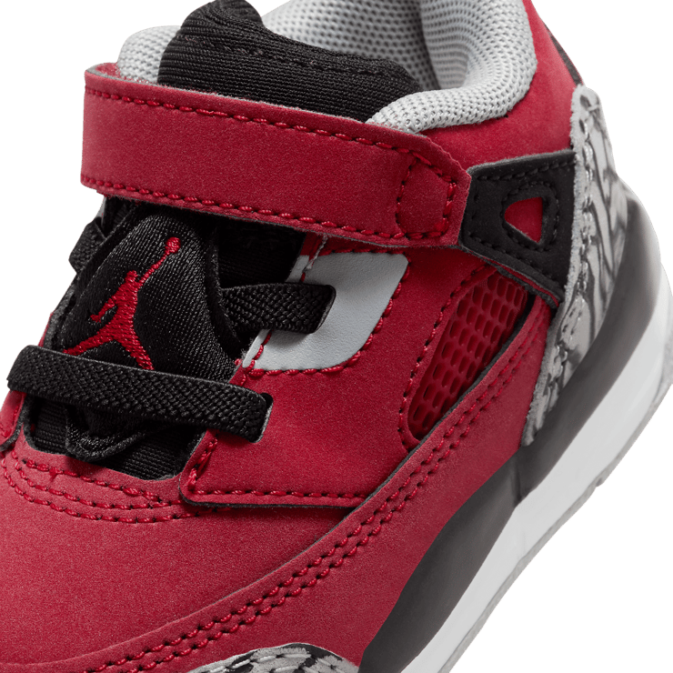 Jordan Spizike Low Toro (TD) Angle 4