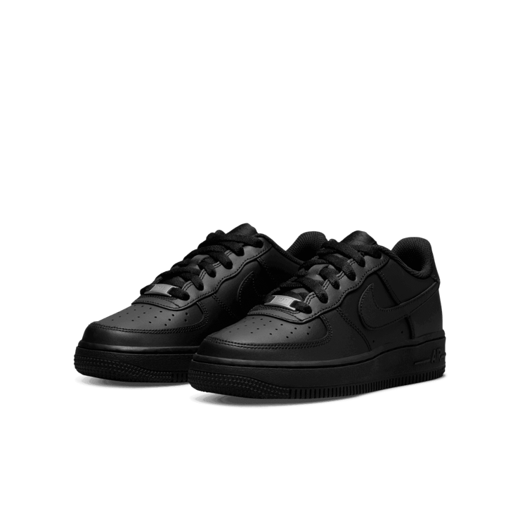 Nike Air Force 1 LE 'Triple Black' (GS) Angle 2