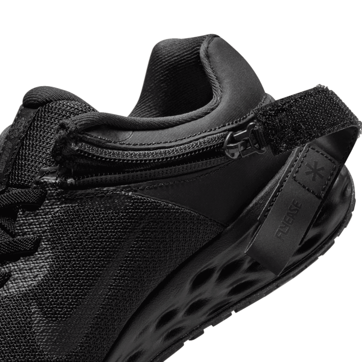Nike Revolution 6 FlyEase 'Black Dark Smoke Grey' (GS) Angle 6