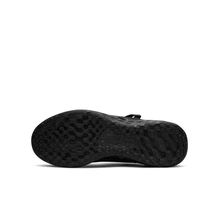 Nike Revolution 6 FlyEase 'Black Dark Smoke Grey' (GS) Angle 0