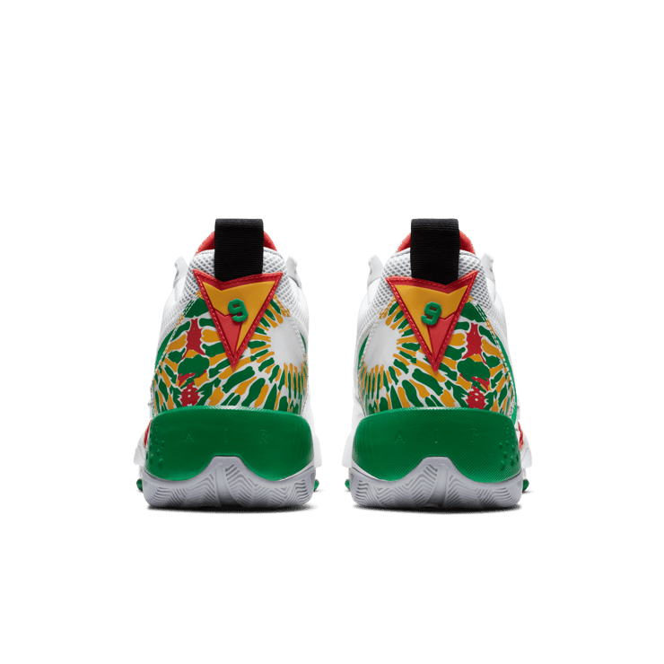 Jordan Zoom 92 White Green Red Angle 3