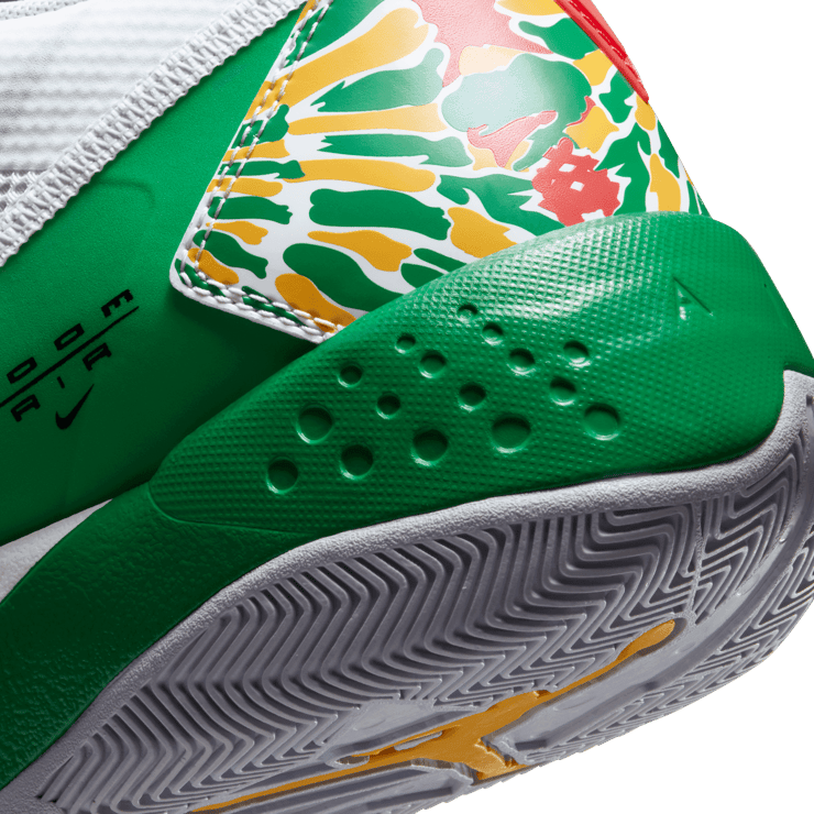Jordan Zoom 92 White Green Red Angle 5