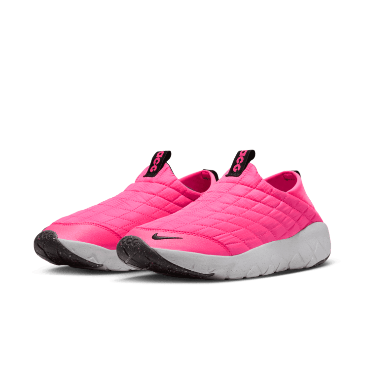 Nike ACG Moc 3.5 'Hyper Pink' Angle 2