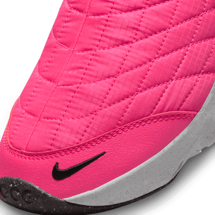 Nike ACG Moc 3.5 'Hyper Pink' Angle 4