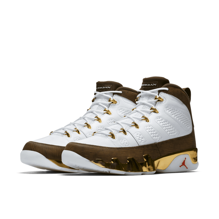 Jordan 9 Retro MOP Melo Angle 2