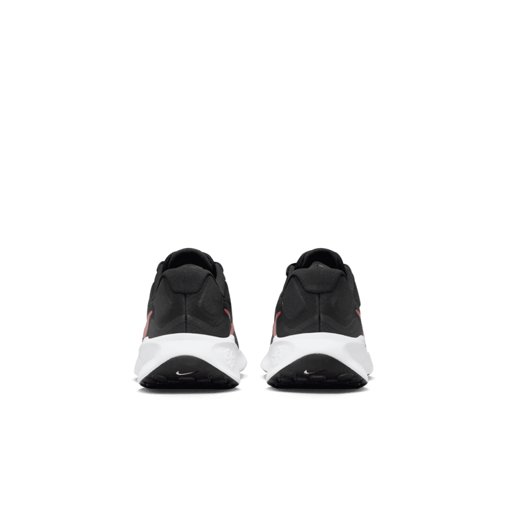 Nike Revolution 7 Road Angle 3