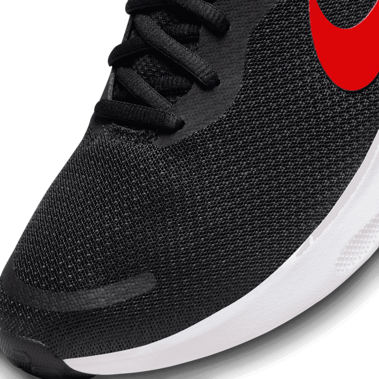 Nike Revolution 7 Road Angle 4