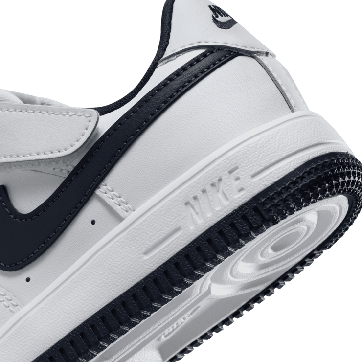 Nike Force 1 Low EasyOn (PS) Angle 5
