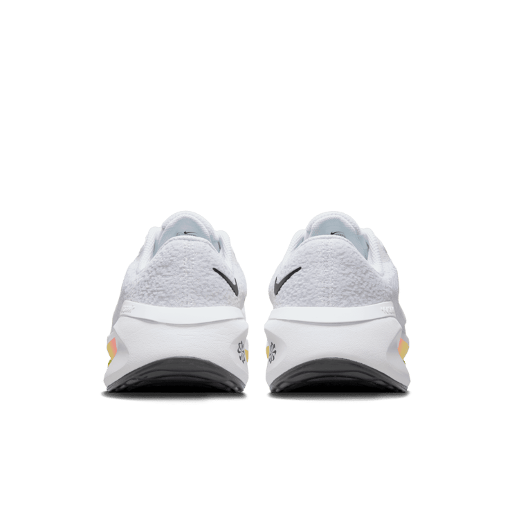 Nike Versair Workout Angle 3