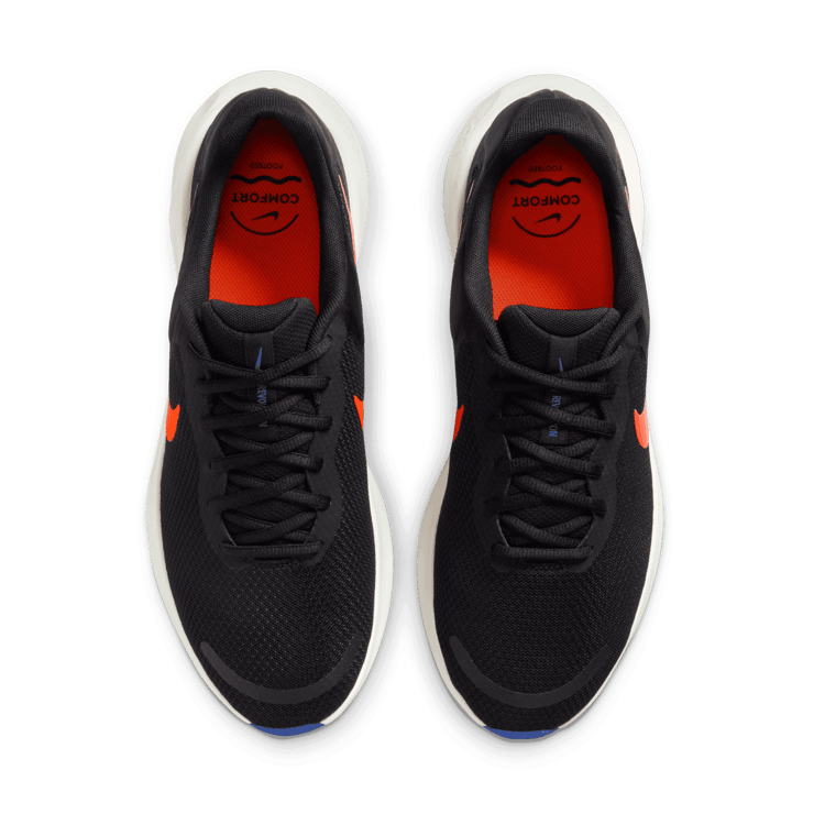Nike Revolution 7 Road Angle 1