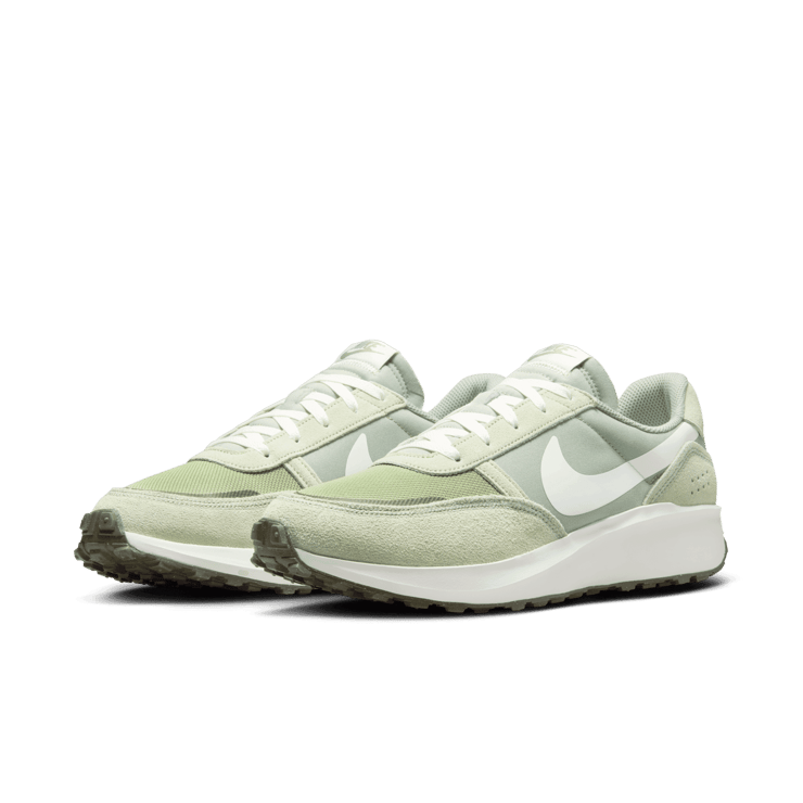 Nike Waffle Nav Angle 2