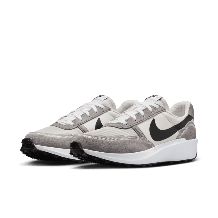 Nike Waffle Nav Angle 2