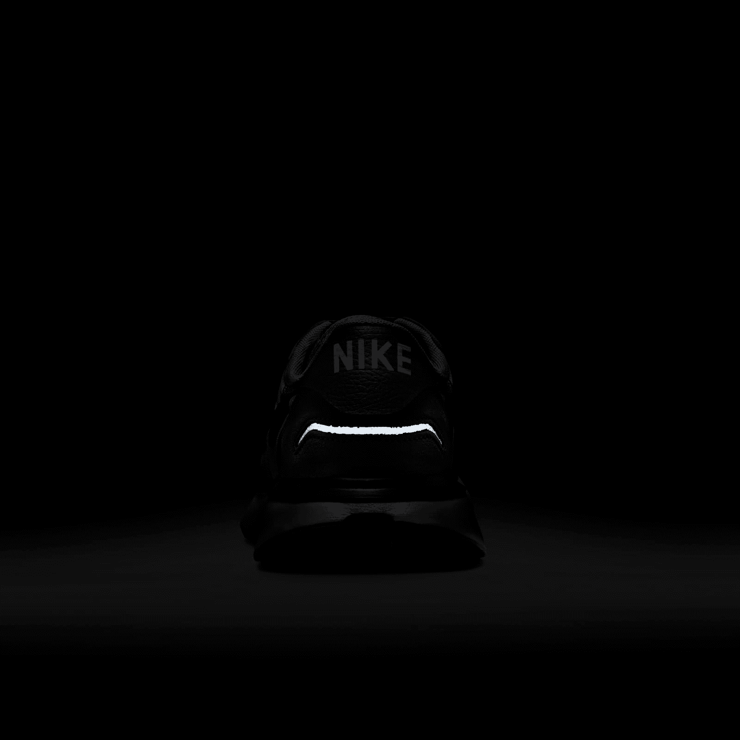 Nike Phoenix Waffle Angle 7