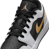 Air Jordan 1 Low (GS) Angle 4