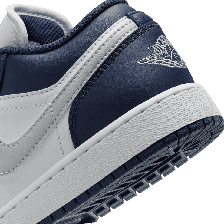 Air Jordan 1 Low  'Midnight Navy Wolf Grey' (GS) Angle 5