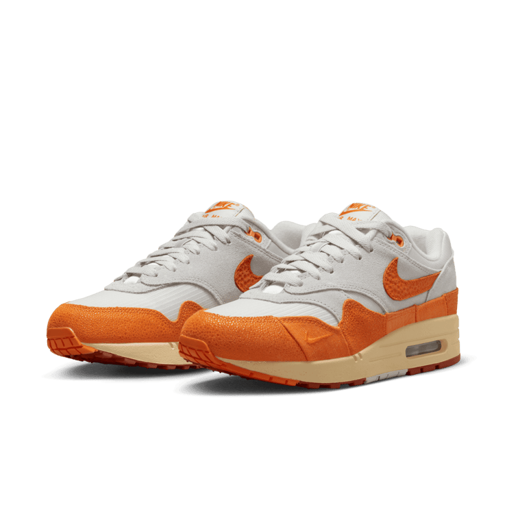 Nike Air Max 1 The Master Magma Orange (W) Angle 2