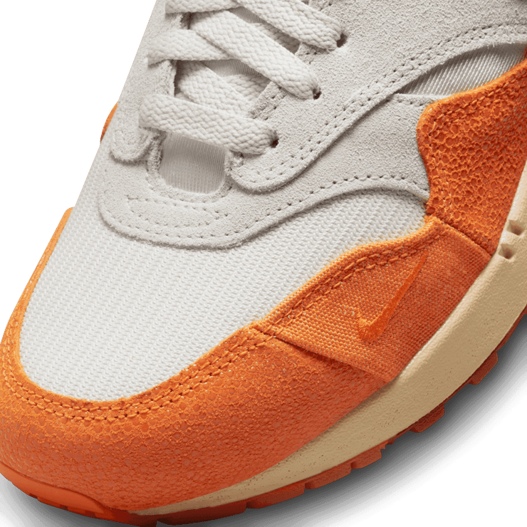 Nike Air Max 1 The Master Magma Orange (W) Angle 4