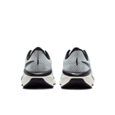 Nike Vomero 17 Road (Extra Wide) Angle 3