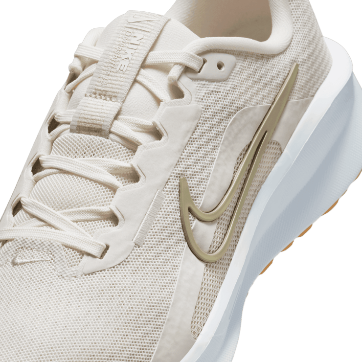 Nike Downshifter 13 Road Angle 4