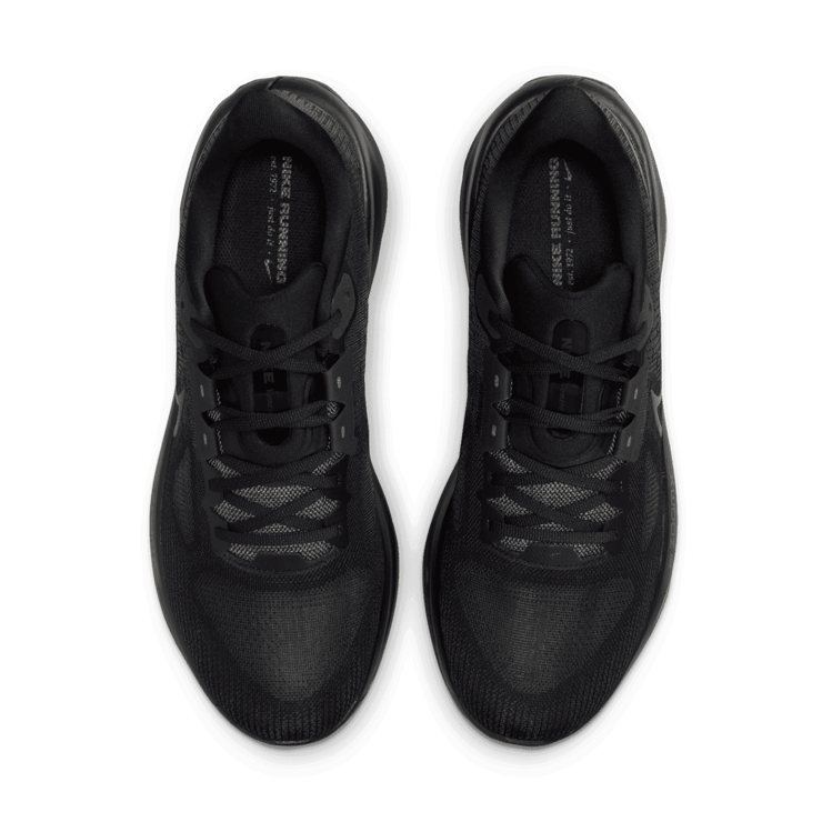 Nike Vomero 17 Road Angle 1