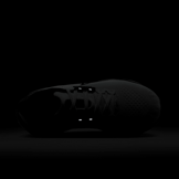 Nike Vomero 17 Road (Extra Wide) Angle 6
