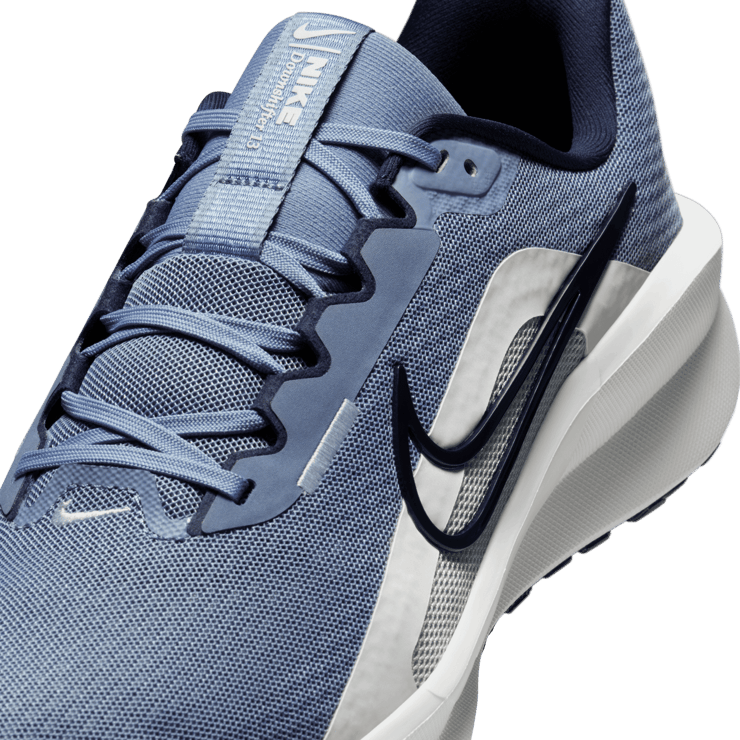 Nike Downshifter 13 Road Angle 4