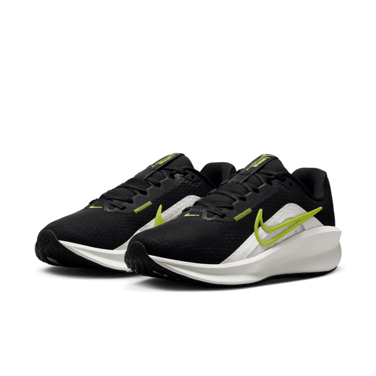 Nike Downshifter 13 Road Angle 2