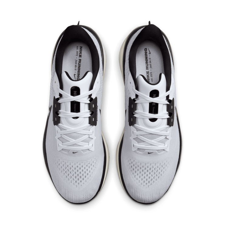 Nike Vomero 17 Road Angle 1