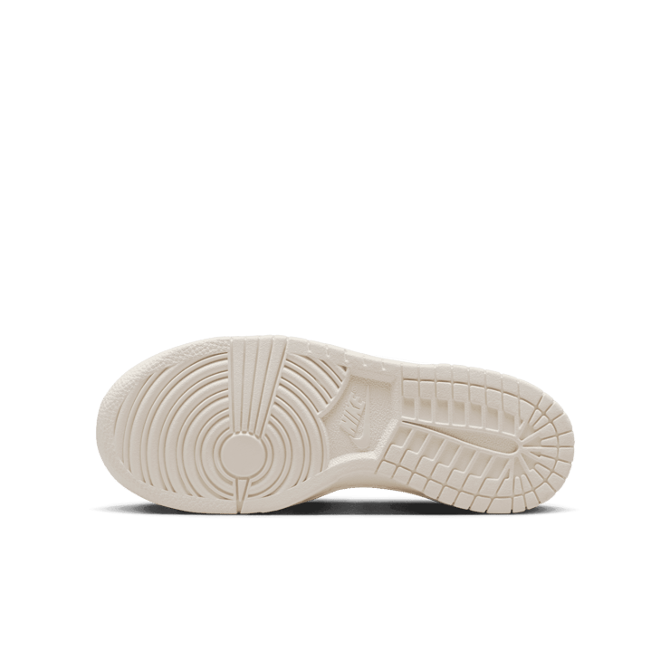 Nike Dunk Low (GS) Angle 0